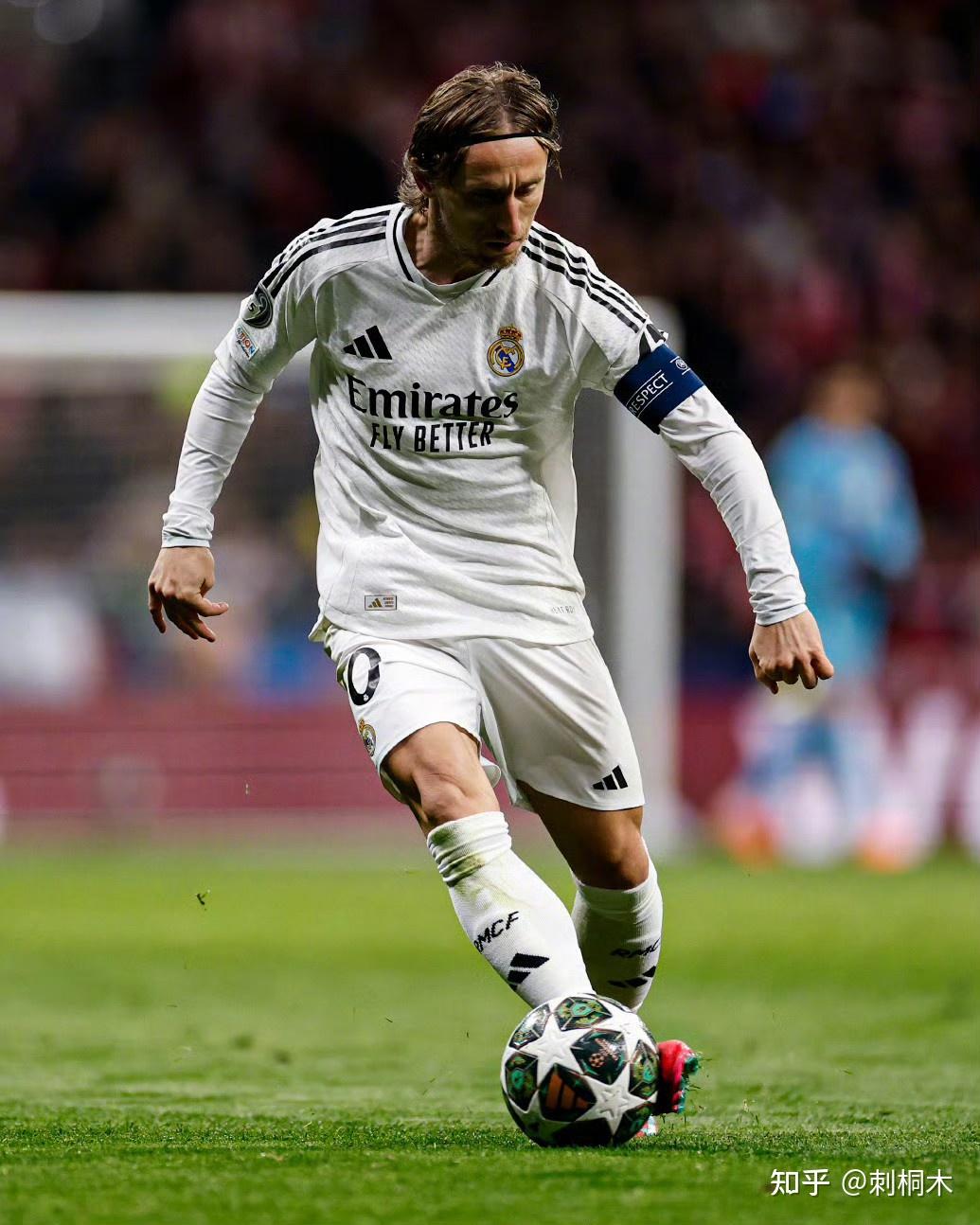 希勒评英超本轮最佳阵容：埃泽领衔，内托、皮克福德等人在列