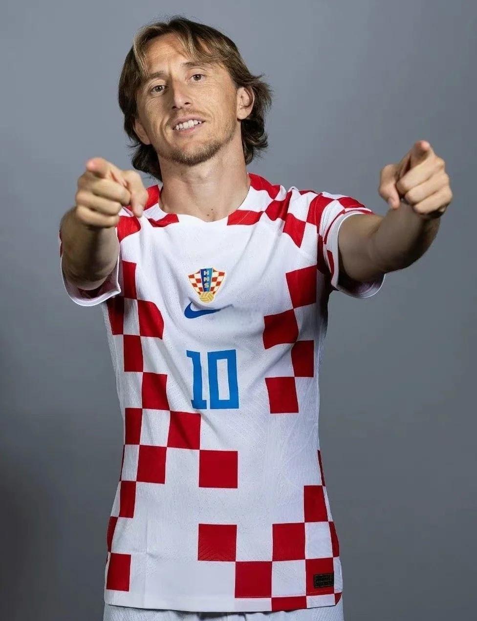 皇马欧冠点球争议 再好的VAR背后也是人操控