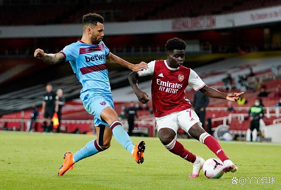 临场数据大变！成都蓉城魔鬼主场或难耐柔佛